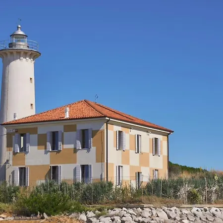 Villa With Garden Near The *