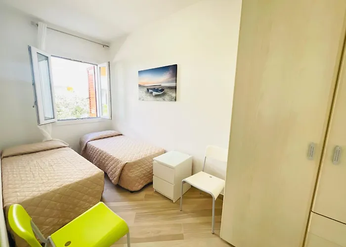 Villa With Garden Near The *